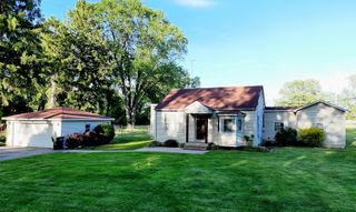 2207 N County Line Road, Portage, IN 46368