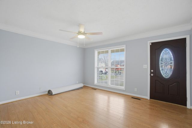 420 Beechcliff Cir, Shepherdsville, KY 40165