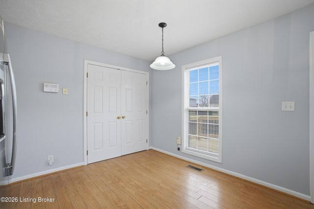 420 Beechcliff Cir, Shepherdsville, KY 40165