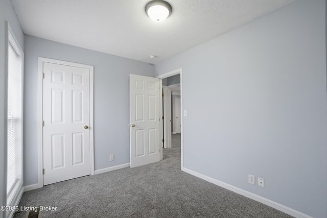 420 Beechcliff Cir, Shepherdsville, KY 40165