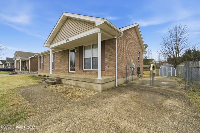 420 Beechcliff Cir, Shepherdsville, KY 40165
