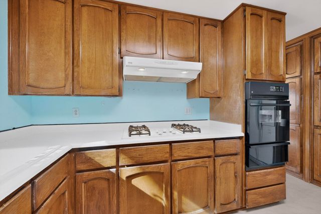 1608 McDonald Road NW, Albuquerque, NM 87107