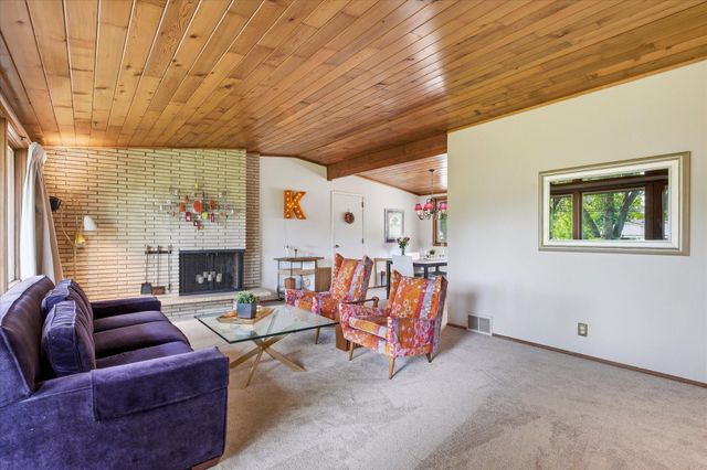 8015 Wynnwood Road, Golden Valley, MN 55427