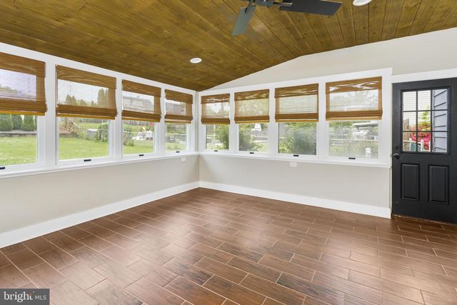 21 GREENWOOD DR, Bordentown, NJ 08505