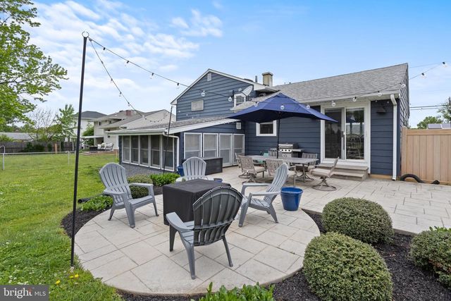 21 GREENWOOD DR, Bordentown, NJ 08505