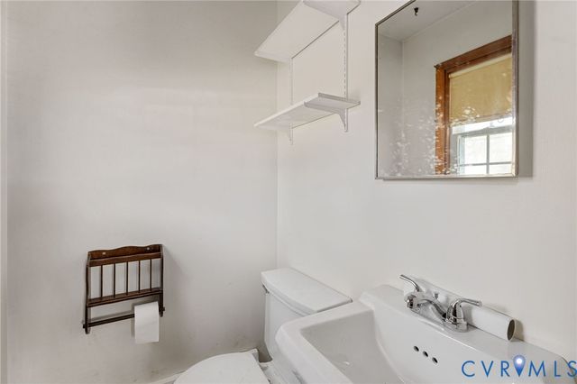 400 Seabury Ave, Sandston, VA 23150