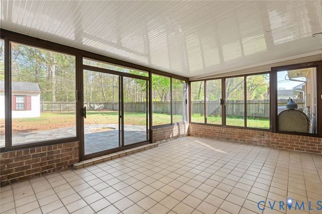 400 Seabury Ave, Sandston, VA 23150