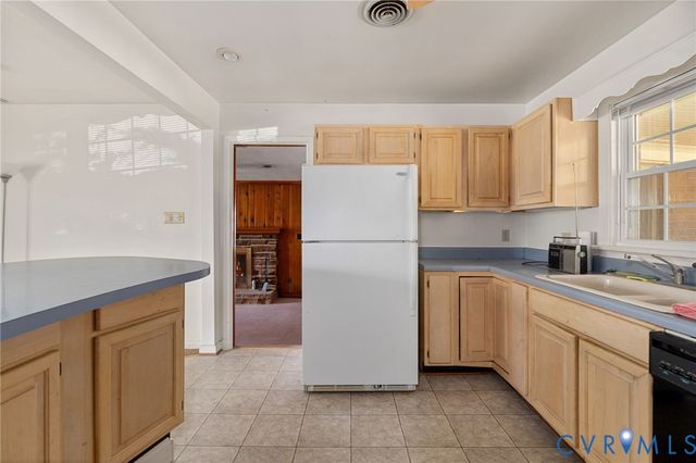 400 Seabury Ave, Sandston, VA 23150