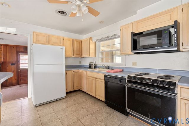 400 Seabury Ave, Sandston, VA 23150