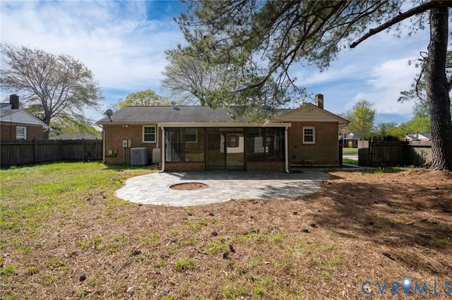 400 Seabury Ave, Sandston, VA 23150