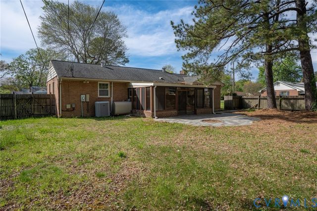 400 Seabury Ave, Sandston, VA 23150