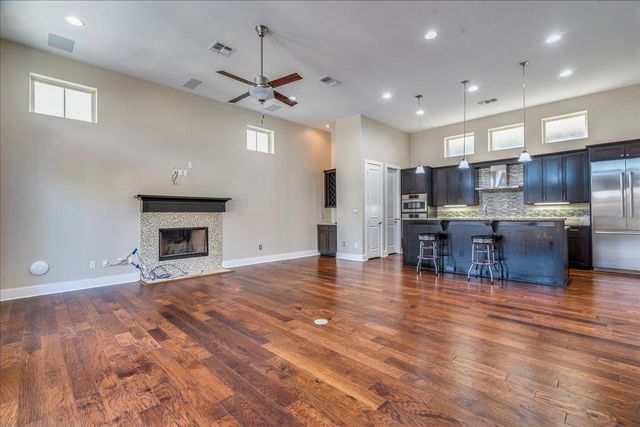 13518 Galleria CIR, Austin, TX 78738