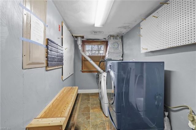 4205 Nautilus AVE, Chesapeake, VA 23325