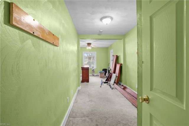 4205 Nautilus AVE, Chesapeake, VA 23325