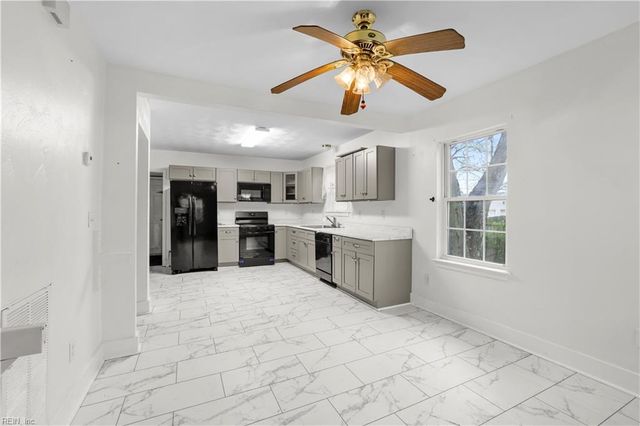 4205 Nautilus AVE, Chesapeake, VA 23325