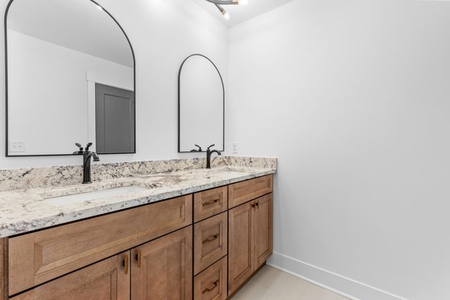 4613 Anderson Pike, Signal Mountain, TN 37377