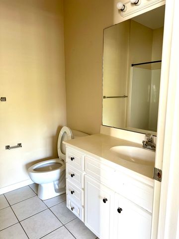 1501 N Partin Drive 211, Niceville, FL 32578