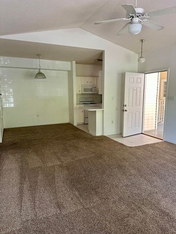 1501 N Partin Drive 211, Niceville, FL 32578