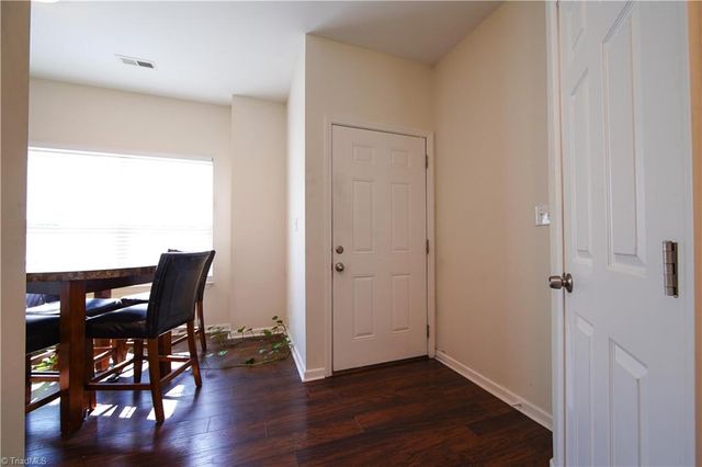 127 sommerwall Place, Greensboro, NC 27405