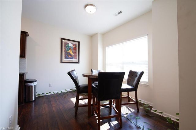 127 sommerwall Place, Greensboro, NC 27405