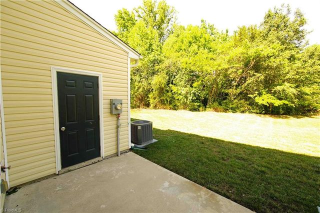 127 sommerwall Place, Greensboro, NC 27405