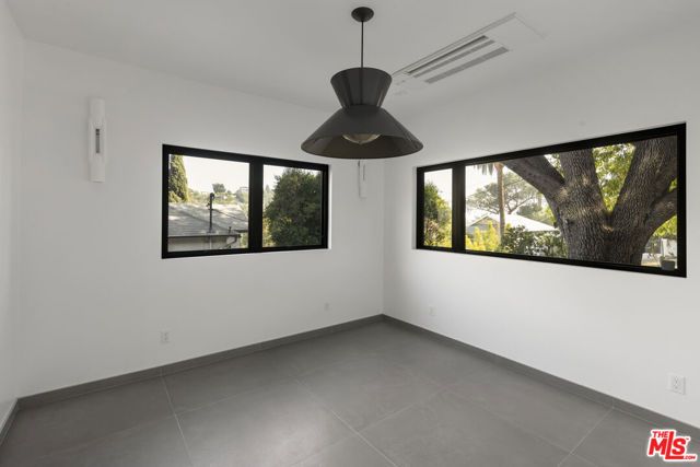 2287 Baxter Street, Los Angeles, CA 90039