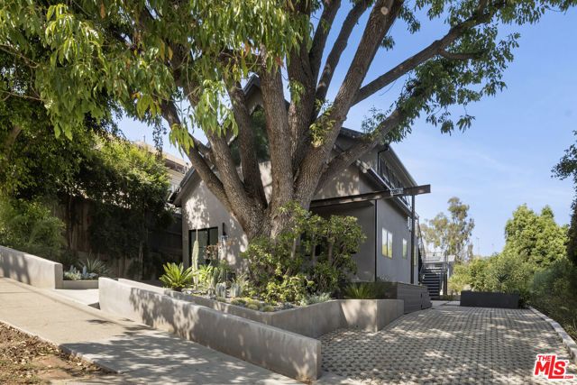 2287 Baxter Street, Los Angeles, CA 90039