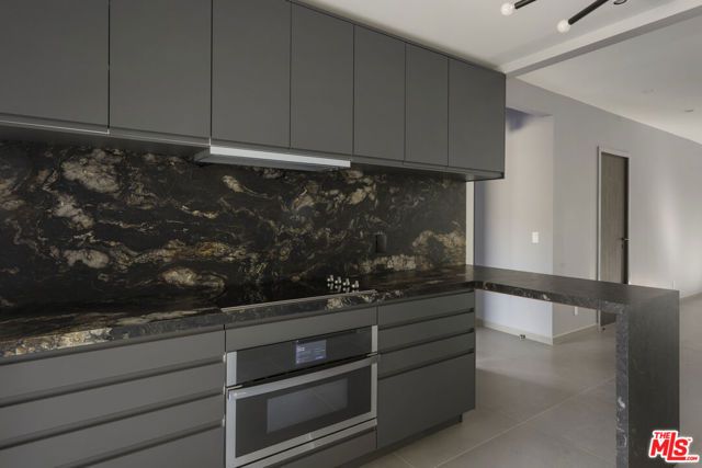 2287 Baxter Street, Los Angeles, CA 90039