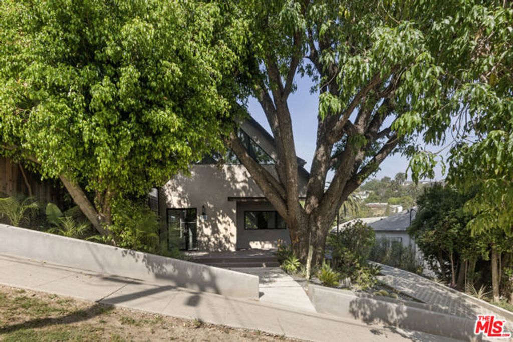 2287 Baxter Street, Los Angeles, CA 90039