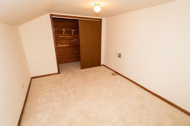 4633 Lockner Drive 3, Urbandale, IA 50322