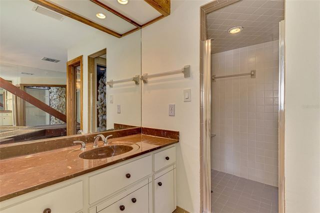 5028 WILLOW LEAF WAY, Sarasota, FL 34241