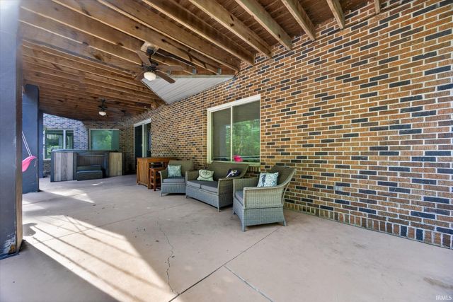 9960 S Saint Andrews Court, Bloomington, IN 47401