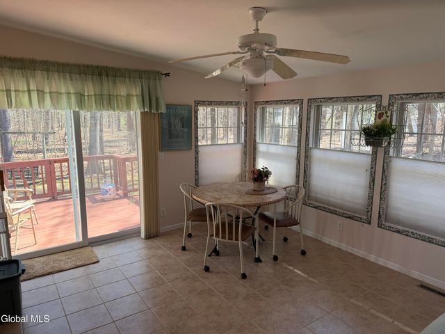 3 Donegal Way, Wilton, NY 12866