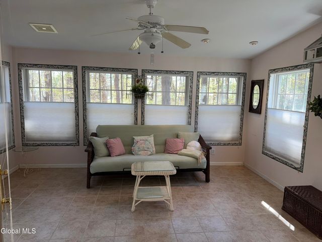 3 Donegal Way, Wilton, NY 12866