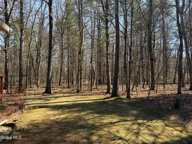 3 Donegal Way, Wilton, NY 12866