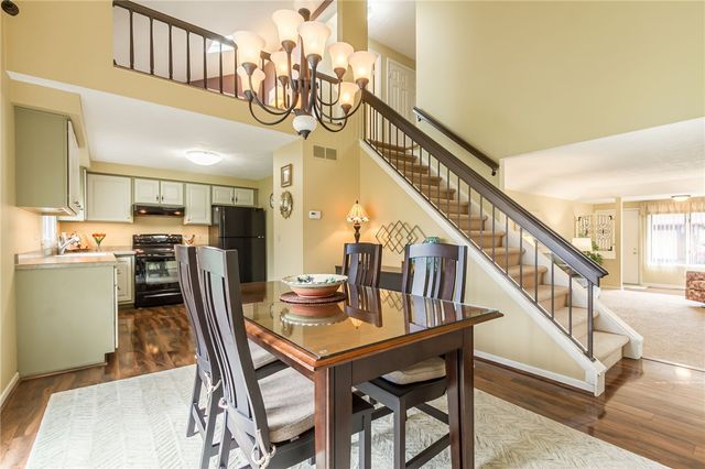 7 Treetop Drive, Perinton, NY 14450