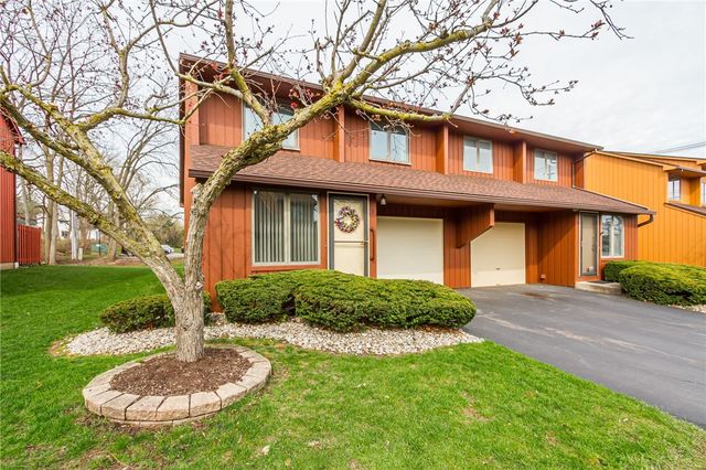 7 Treetop Drive, Perinton, NY 14450