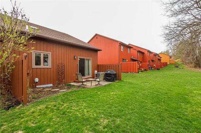 7 Treetop Drive, Perinton, NY 14450