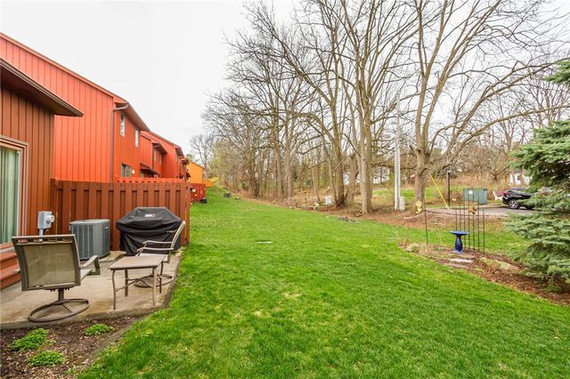 7 Treetop Drive, Perinton, NY 14450