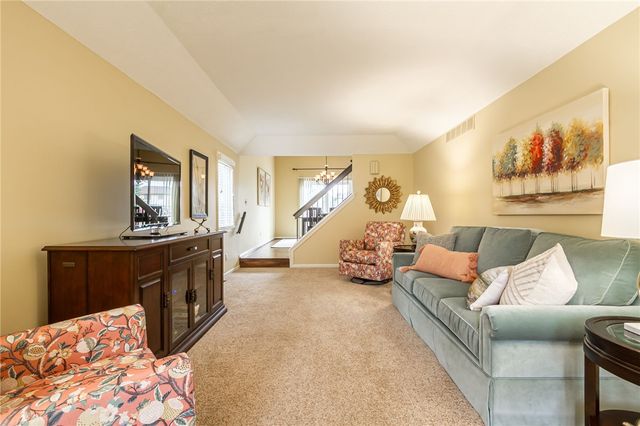 7 Treetop Drive, Perinton, NY 14450