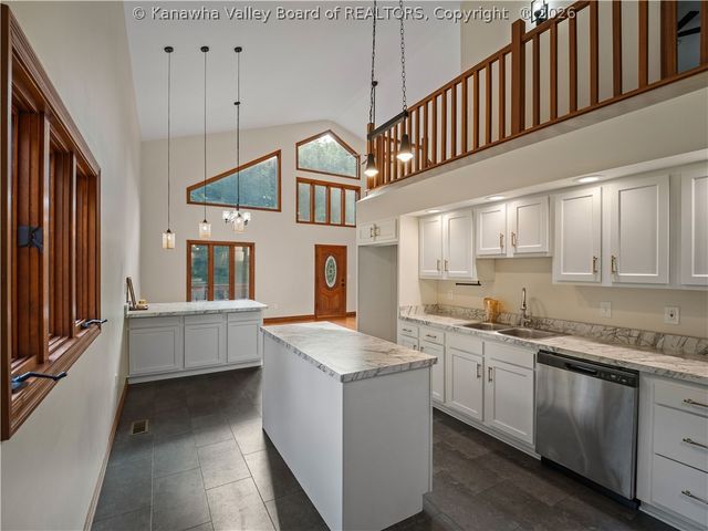3816 Sams Fork Road, Hurricane, WV 25526