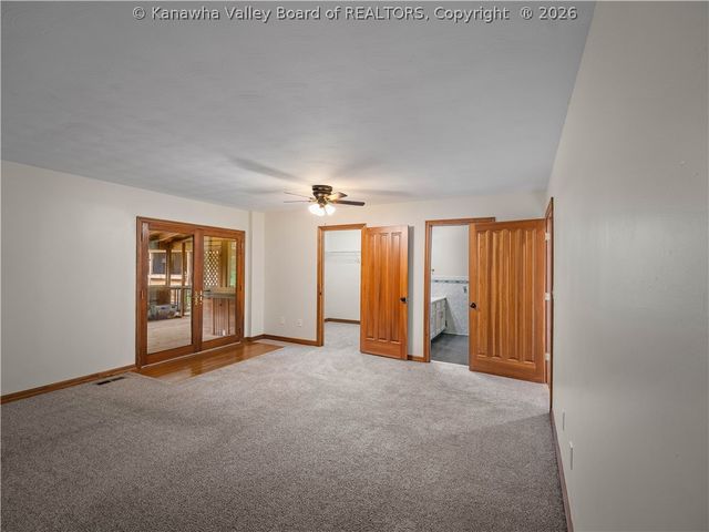 3816 Sams Fork Road, Hurricane, WV 25526