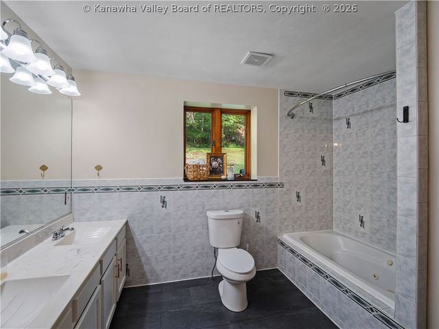 3816 Sams Fork Road, Hurricane, WV 25526