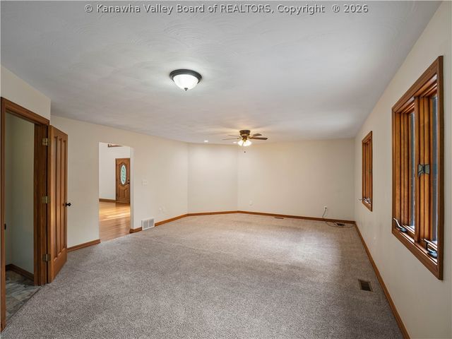 3816 Sams Fork Road, Hurricane, WV 25526