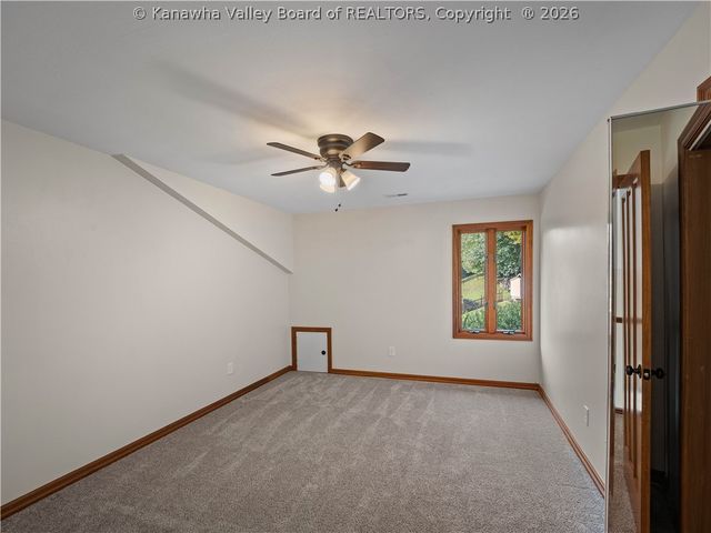 3816 Sams Fork Road, Hurricane, WV 25526