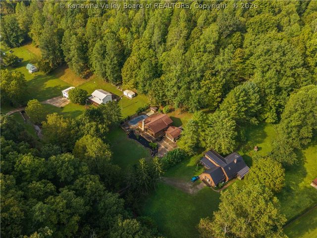 3816 Sams Fork Road, Hurricane, WV 25526
