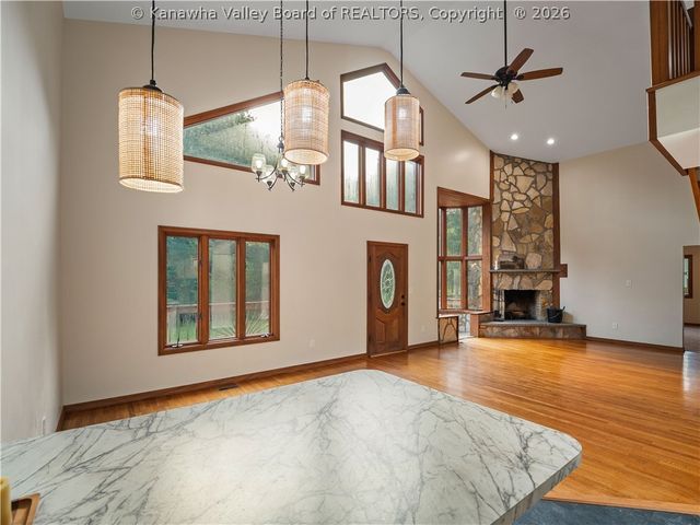 3816 Sams Fork Road, Hurricane, WV 25526