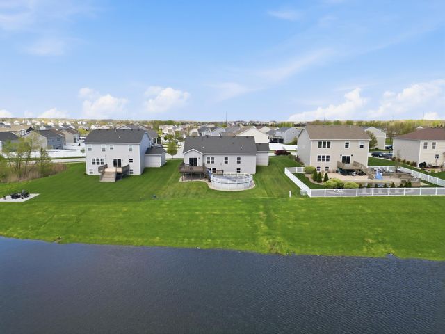 13447 W 107th Avenue, Dyer, IN 46311