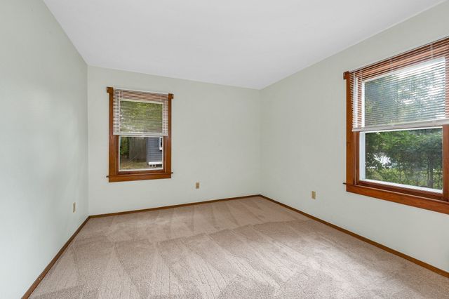 122 Fetherston Ave, Lowell, MA 01852