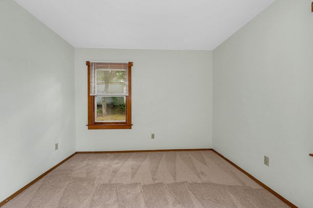 122 Fetherston Ave, Lowell, MA 01852